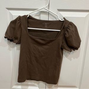 New Brandy melville brown short sleeve
aesthetic indie preppy square neck top